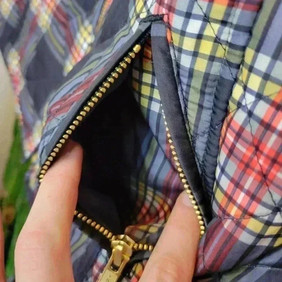 Crown & Ivy Blue Plaid Puffer Vest Adjustable Waist, Size Petite L - Picture 7 of 10